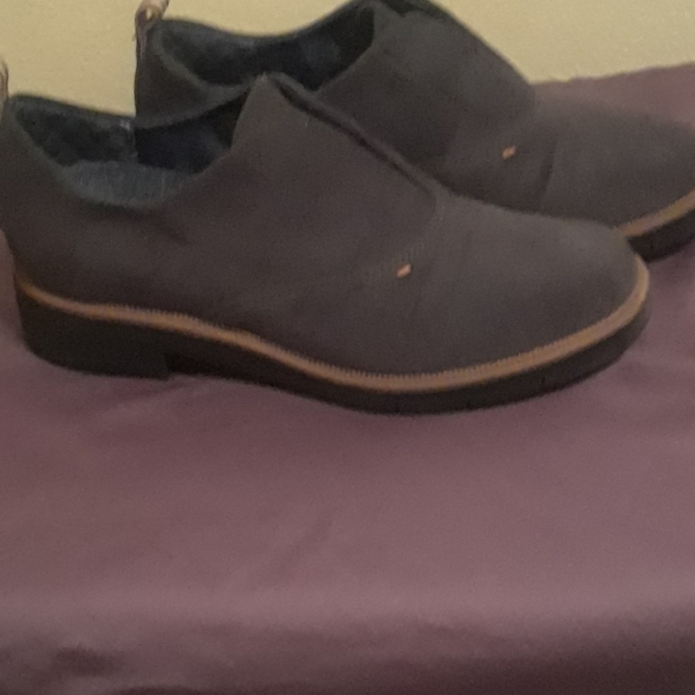 Women s shoes